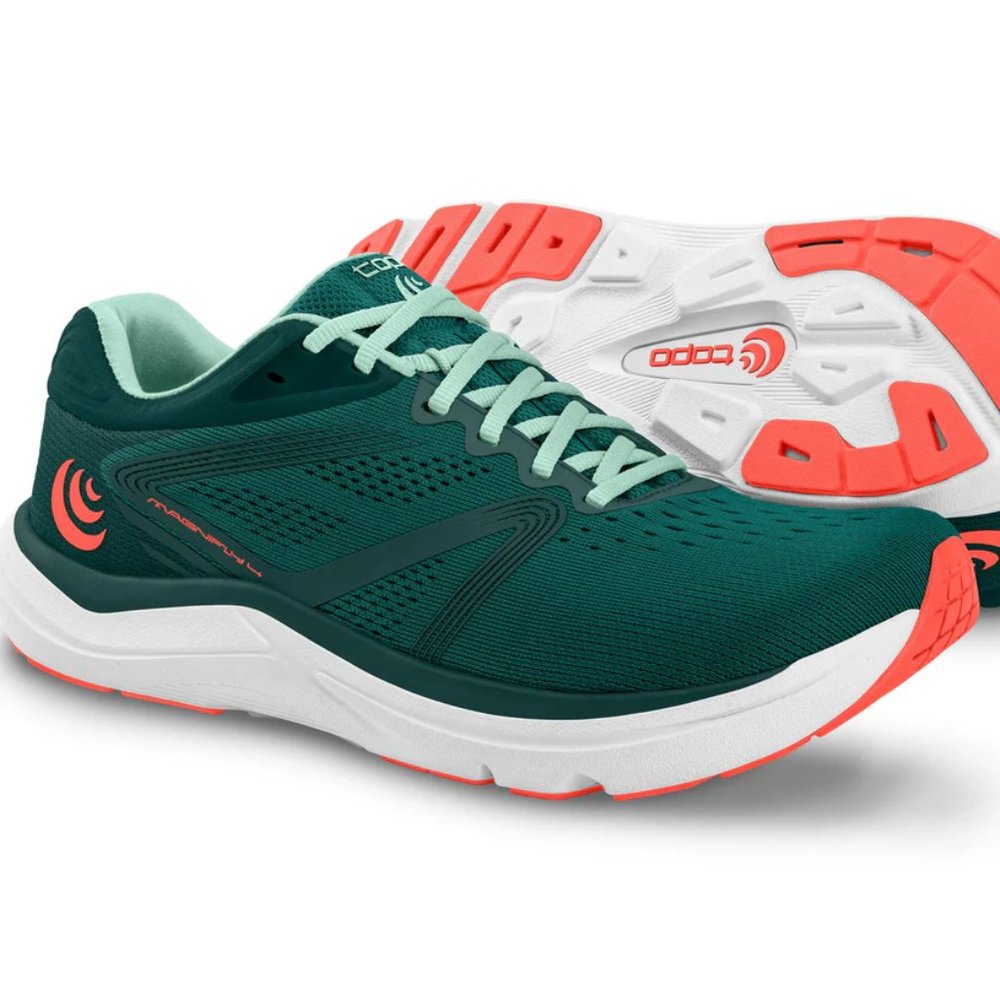 Topo Magnifly 4 - Women's - Emerald/Coral Running Shoe 8.5 M